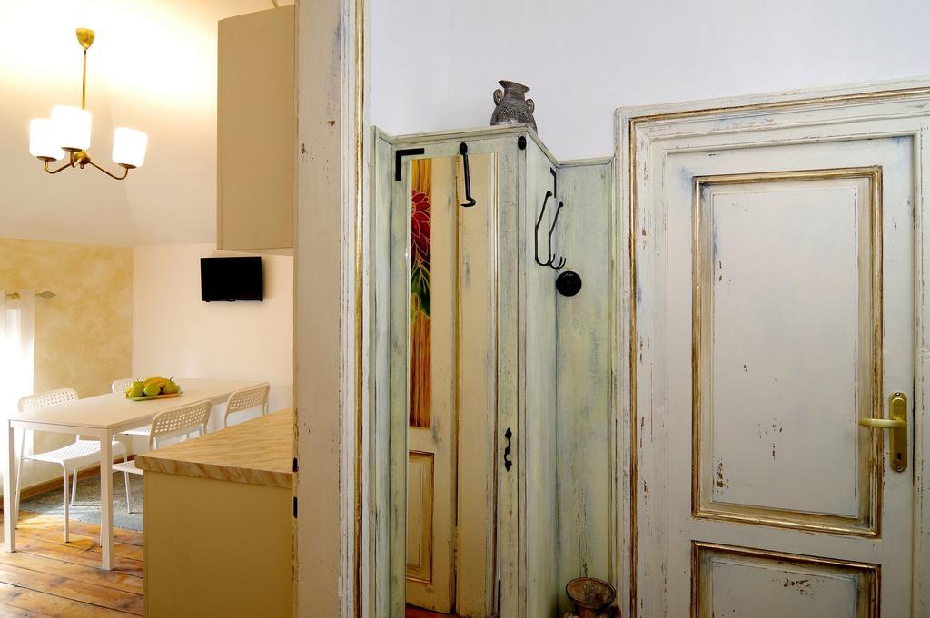 Art Guesthouse Vintage Burgas by Eksteriør bilde